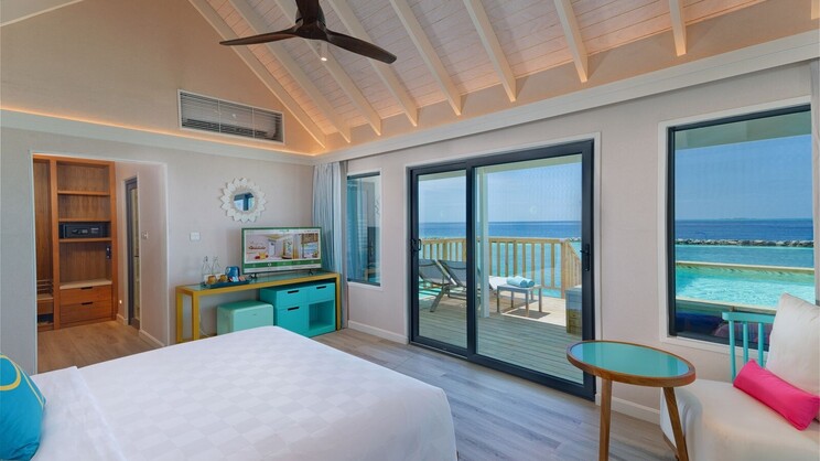 Sunset Water Villa with Pool 